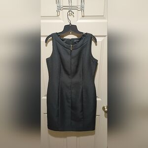 Like New! TAHARI Black Sleeveless Cocktail Midi Dress Size 10